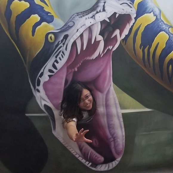 Meet your Posher, Katie - Picture 1 of 1